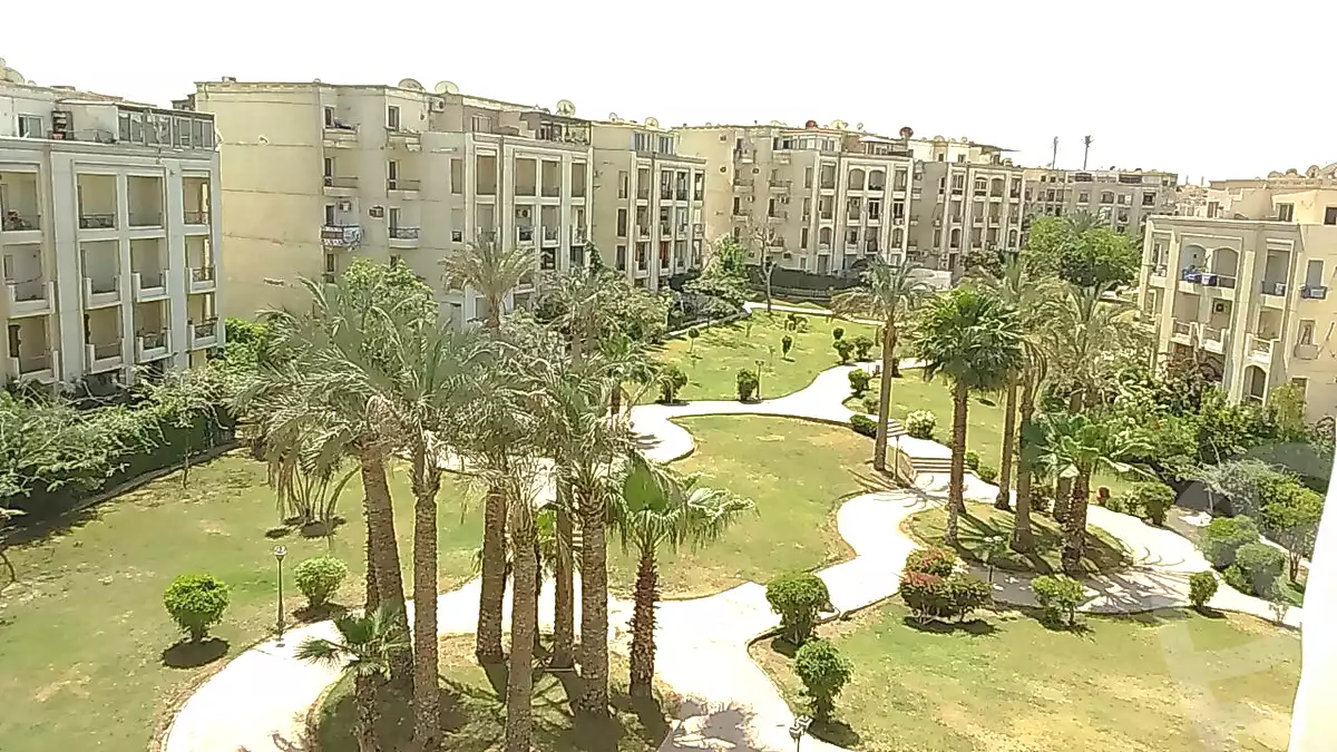 https://aqarmap.com.eg/en/listing/7219813-for-sale-cairo-el-sheikh-zayed-city-compounds-hadayek-el-mohandiseen