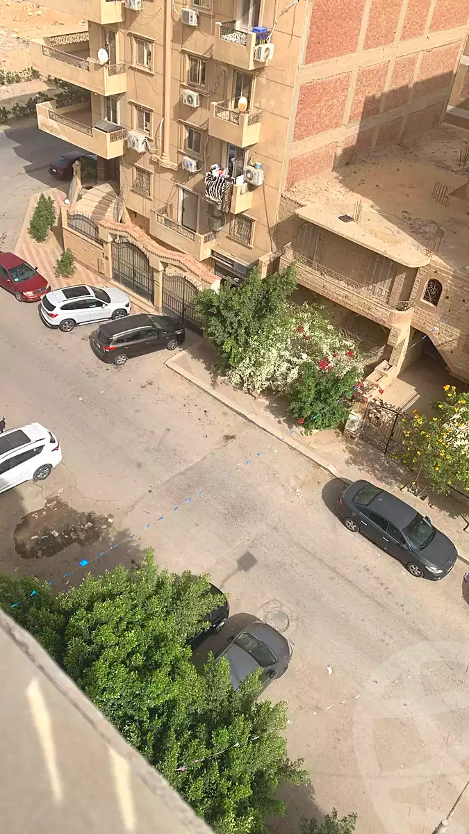 https://aqarmap.com.eg/ar/listing/7220105-for-sale-cairo-6th-of-october-el-ahyaa-neighborhood-4th-neighborhood-3