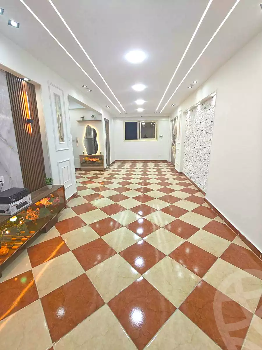 https://aqarmap.com.eg/ar/listing/7220306-for-sale-alexandria-sydy-bshr-sydy-bshr-bhry-shr-mhmwd-l-yswy