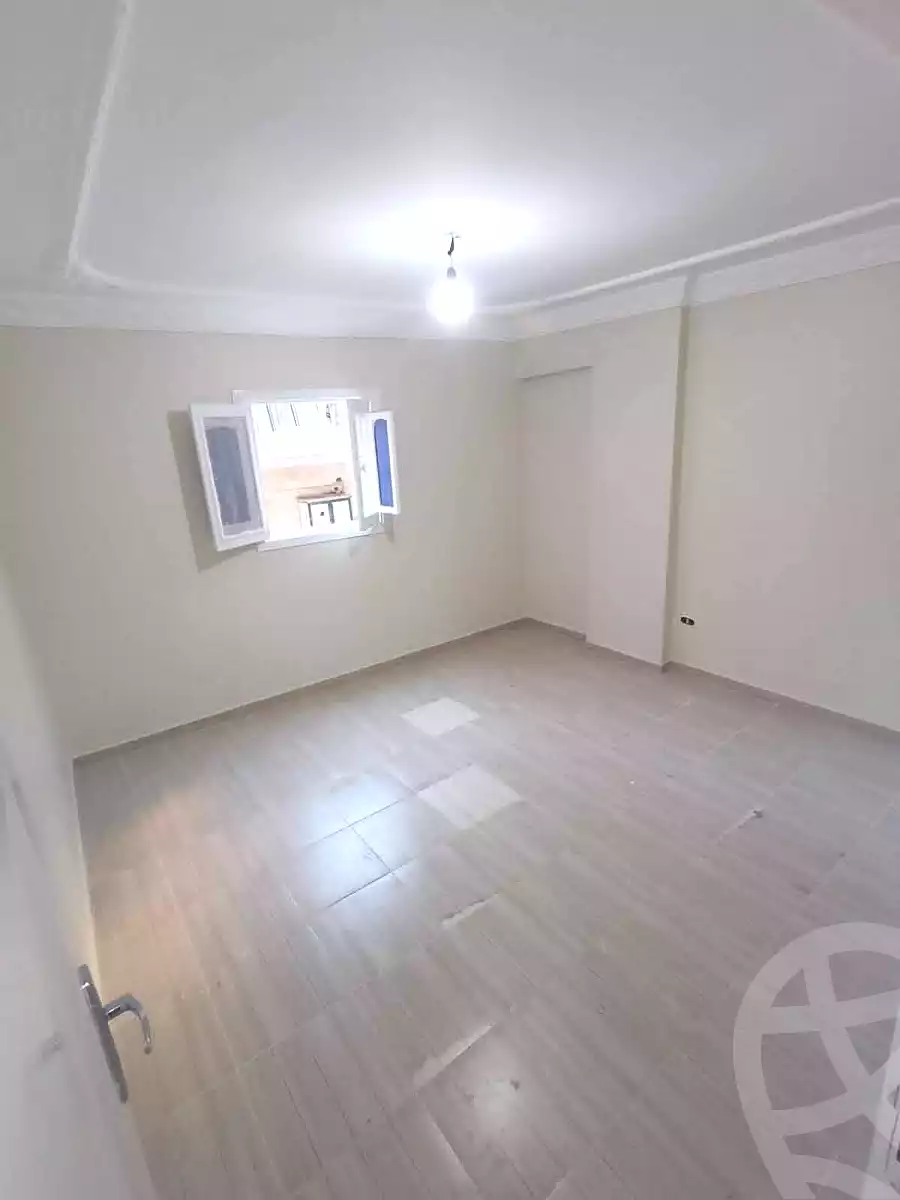 https://aqarmap.com.eg/en/listing/7220398-for-sale-alexandria-al-agamy-el-hanouvel-yathreb-st