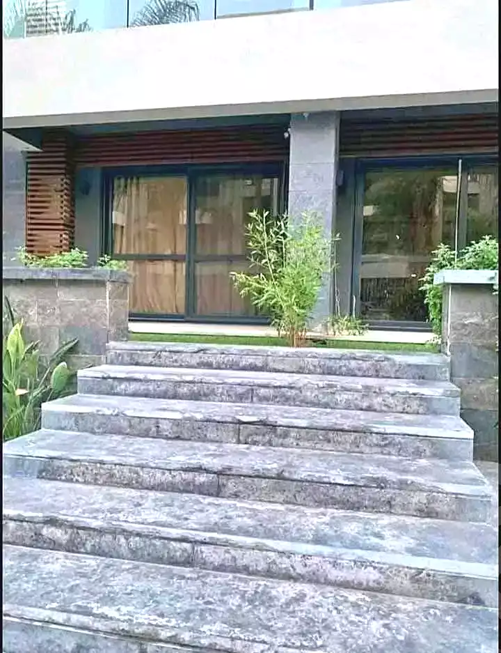 https://aqarmap.com.eg/en/listing/7220239-for-sale-cairo-new-cairo-compounds-el-patio-vida-compound-la-vista