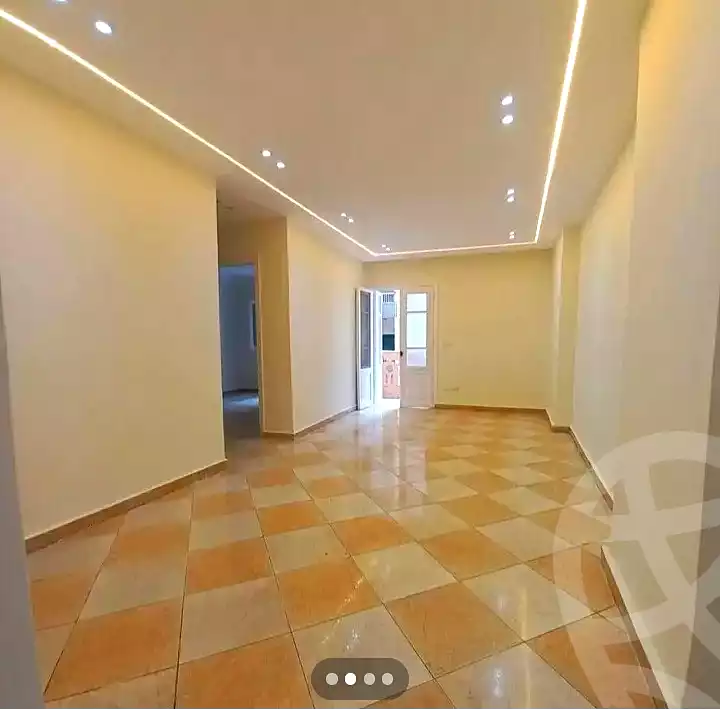 https://aqarmap.com.eg/ar/listing/7220749-for-sale-alexandria-miami-shr-jml-bd-lnsr