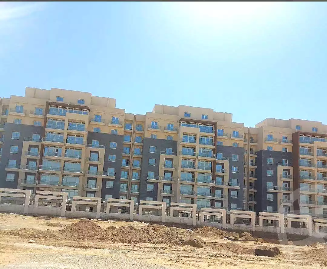 https://aqarmap.com.eg/en/listing/7221101-for-sale-cairo-new-administrative-capital-r7-wy-twrz