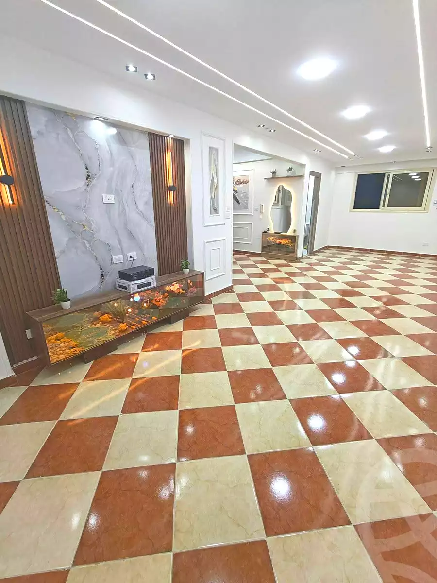 https://aqarmap.com.eg/ar/listing/7221099-for-sale-alexandria-sydy-bshr-sydy-bshr-bhry-gamal-abd-el-nasir-st