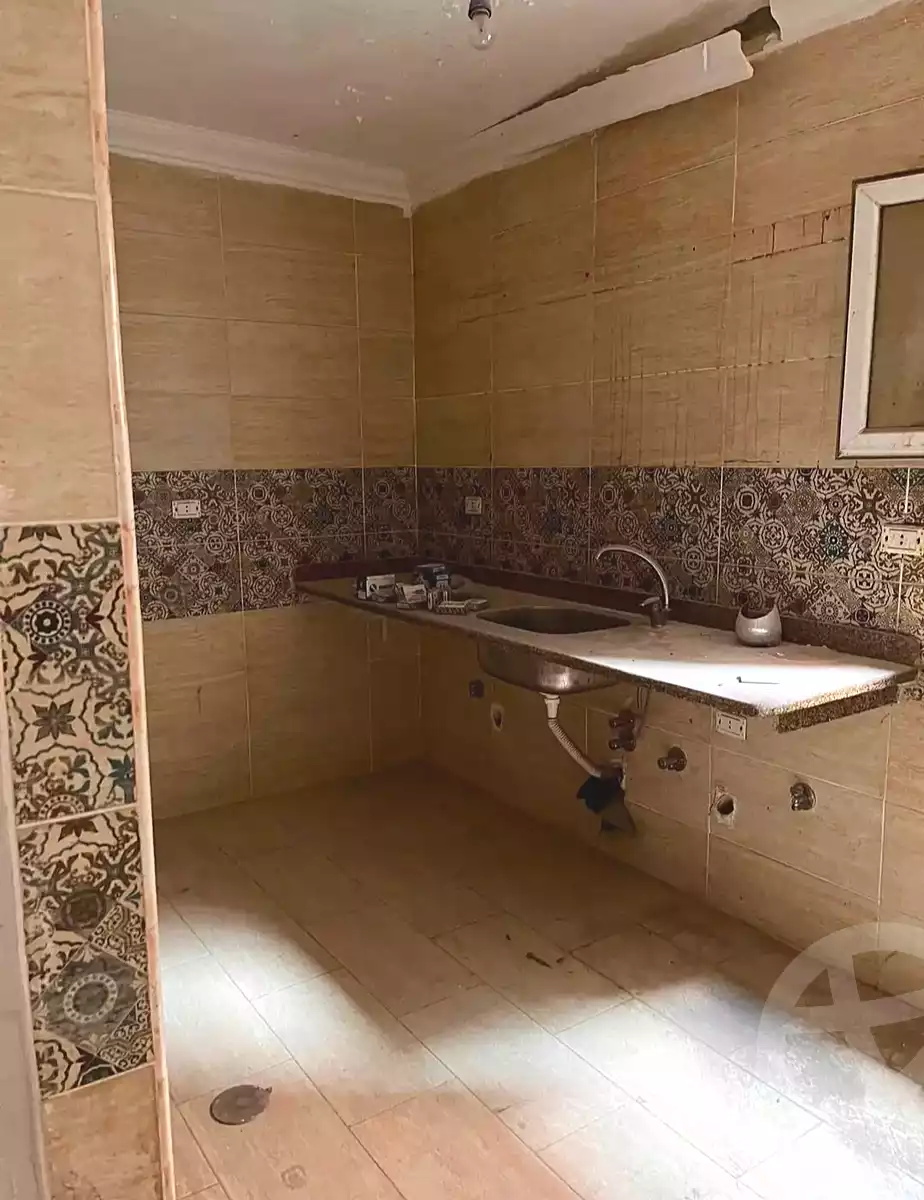 https://aqarmap.com.eg/ar/listing/7221248-for-rent-alexandria-al-agamy-lbytsh-bianchiii-el-arbaeen-st
