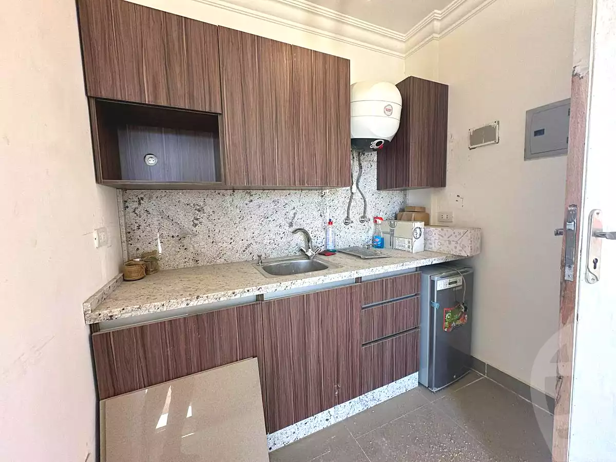 https://aqarmap.com.eg/en/listing/7221291-for-sale-cairo-new-cairo-compounds-jyd