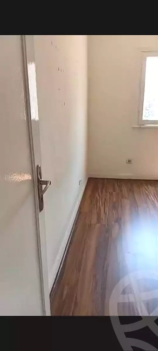 https://aqarmap.com.eg/ar/listing/7221312-for-rent-cairo-downtown-kasr-el-neel-wasim-hasan-st