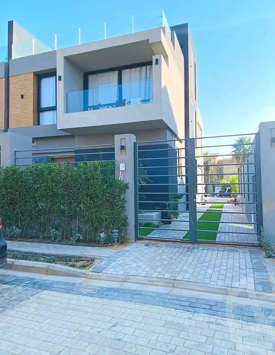 https://aqarmap.com.eg/en/listing/7221582-for-sale-cairo-new-cairo-compounds-el-patio-town-compound-la-vista
