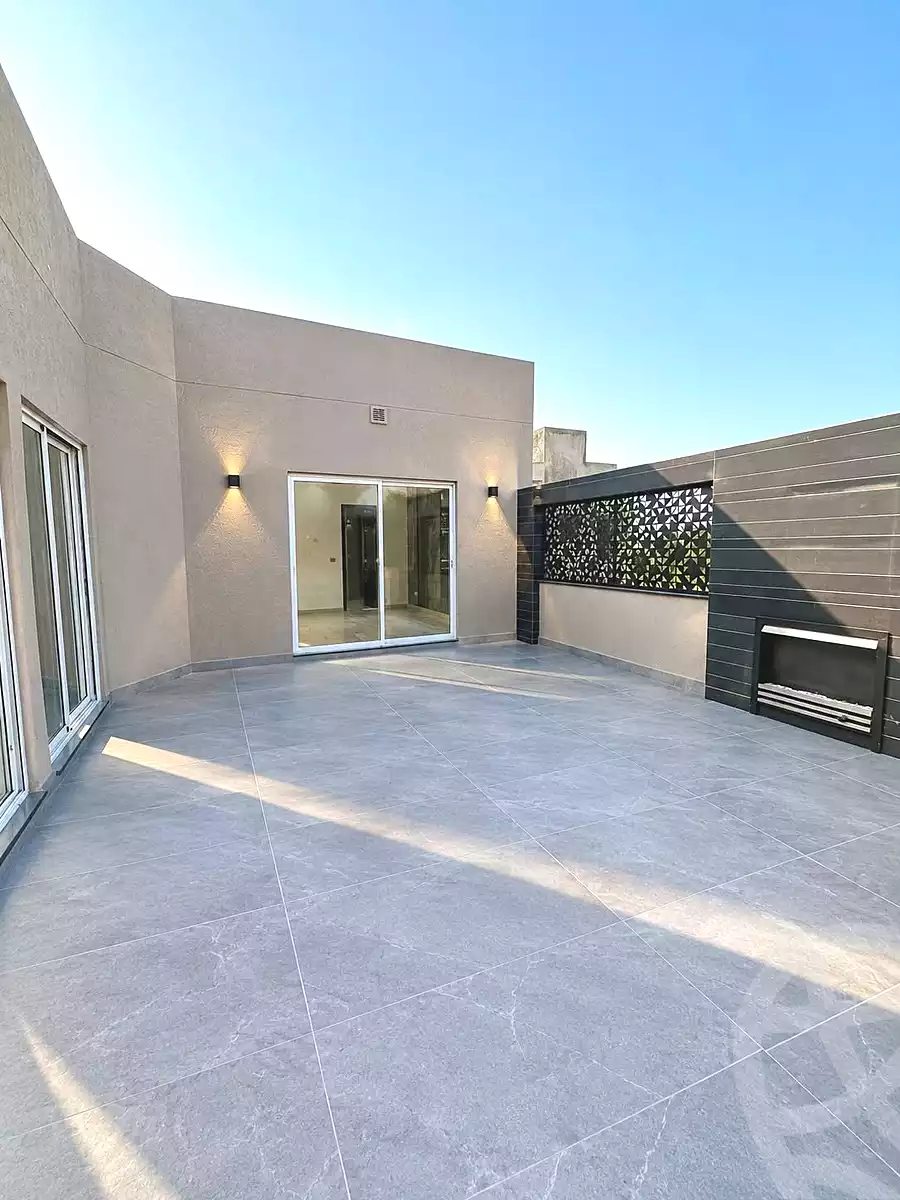 https://aqarmap.com.eg/en/listing/7221746-for-sale-cairo-new-cairo-compounds-el-patio-town-compound-la-vista