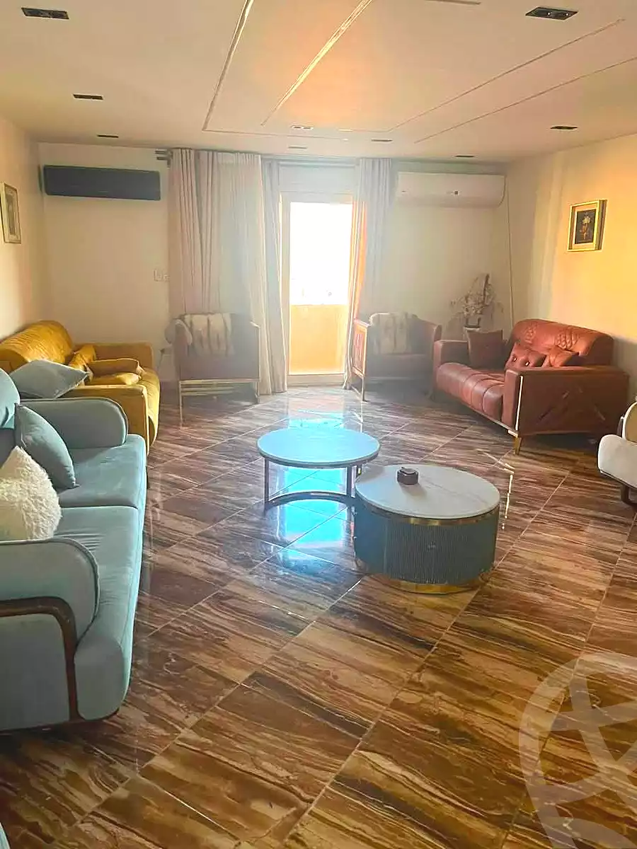 https://aqarmap.com.eg/ar/listing/7221922-for-sale-cairo-helwan-helwan-el-sharkeya-mostafa-safwat-st