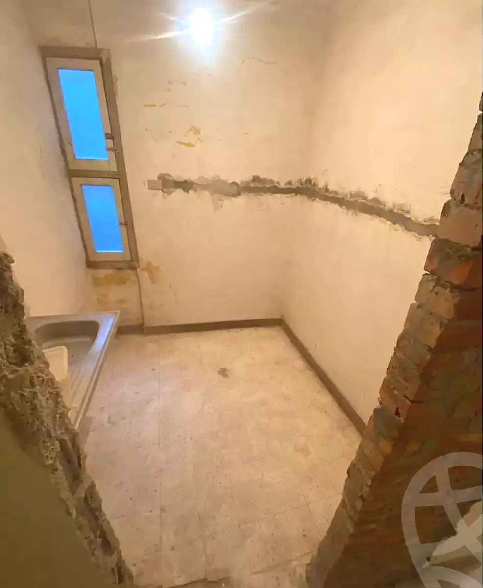 https://aqarmap.com.eg/ar/listing/7222723-for-sale-alexandria-ganaklis