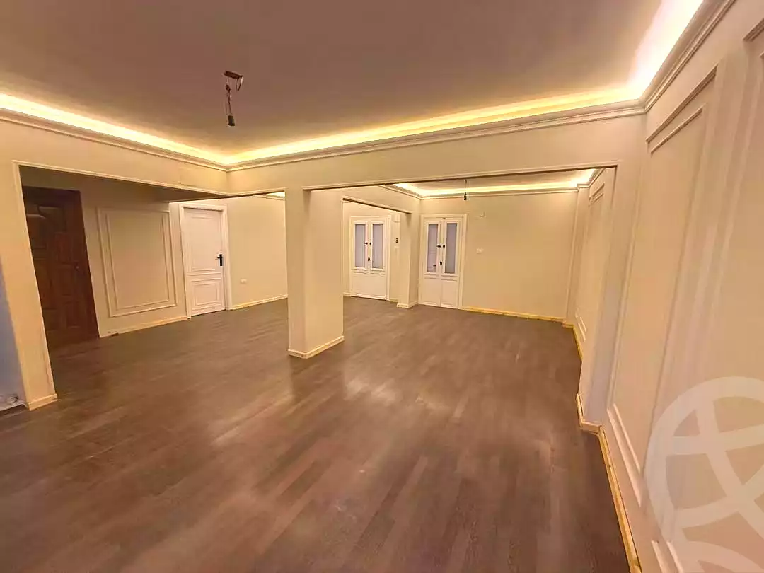 https://aqarmap.com.eg/ar/listing/7222743-for-sale-cairo-helwan-azam-mosque-st