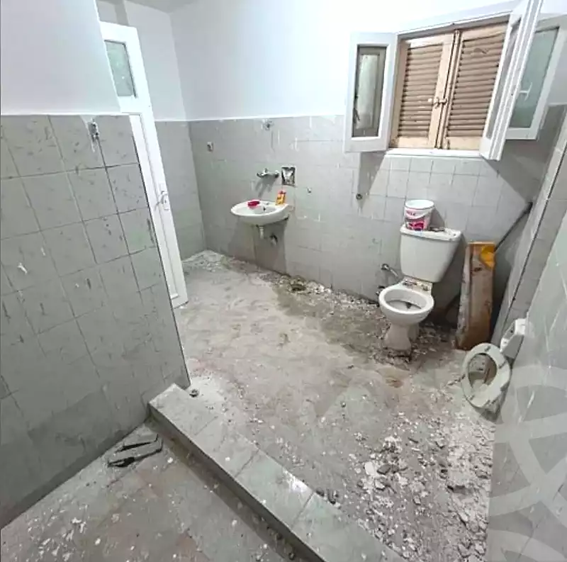 https://aqarmap.com.eg/ar/listing/7222802-for-sale-alexandria-al-agamy-lbytsh-el-tayar-st
