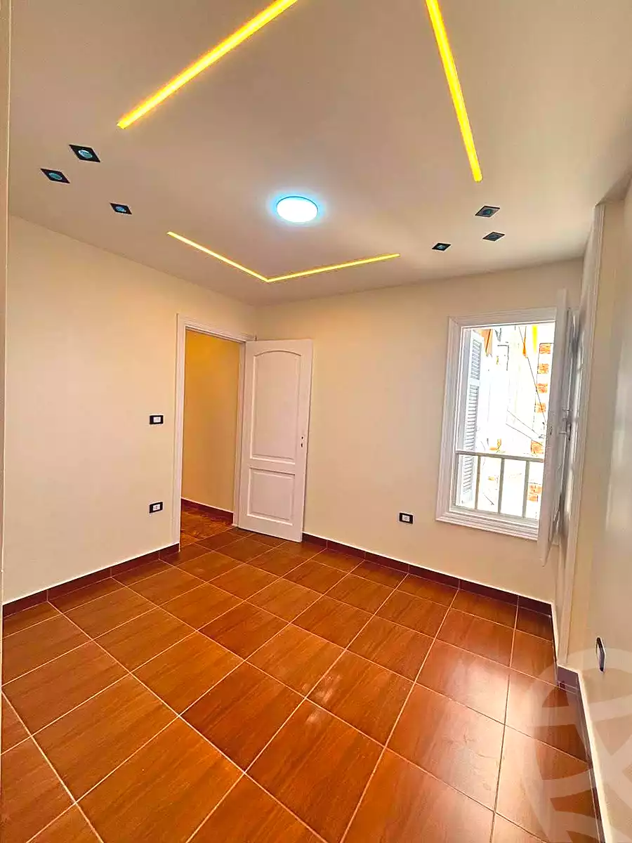 https://aqarmap.com.eg/ar/listing/7222835-for-sale-alexandria-sydy-bshr-sydy-bshr-bhry-shr-mhmwd-l-yswy