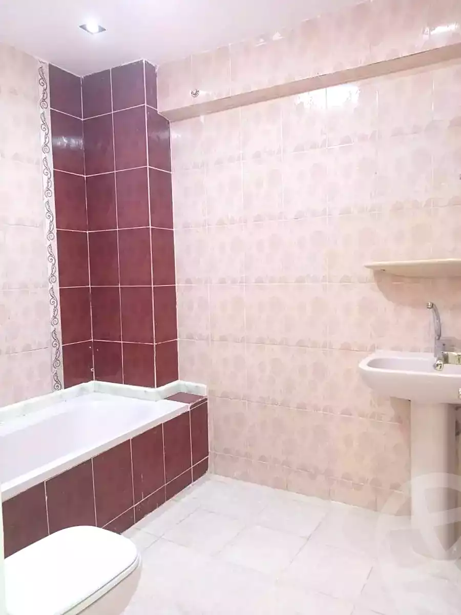 https://aqarmap.com.eg/ar/listing/7222839-for-sale-alexandria-sydy-bshr-sydy-bshr-bhry-gamal-abd-el-nasir-st