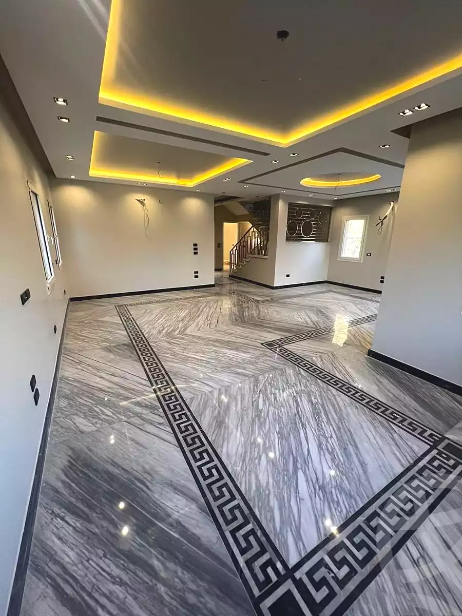 5 BR Villa in Mivida, photo 8 of 9