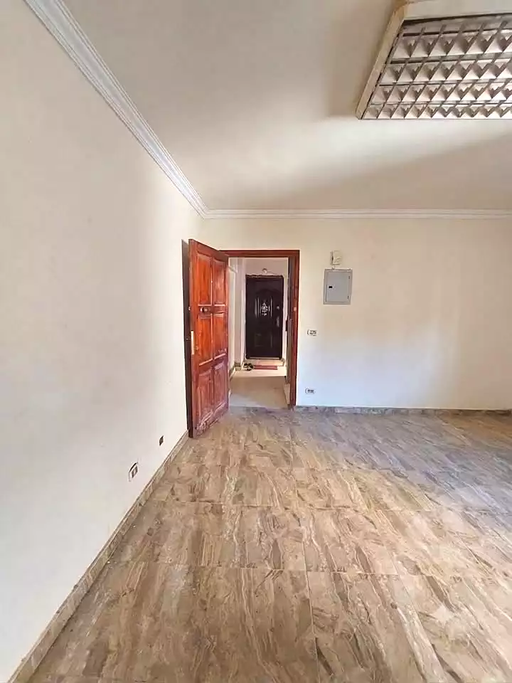 https://aqarmap.com.eg/ar/listing/7223412-for-sale-cairo-mokattam-el-hadabah-el-wosta-el-mantaqa-el-khamsa