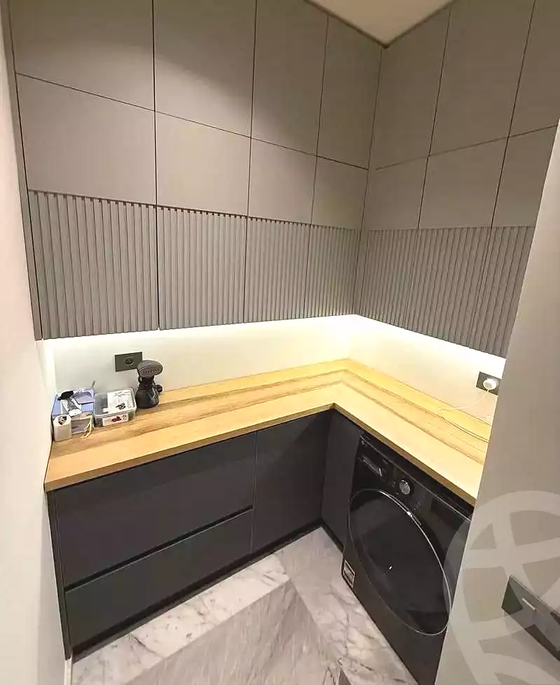 2 BR Townhouse in Hyde Park, photo 9 of 13