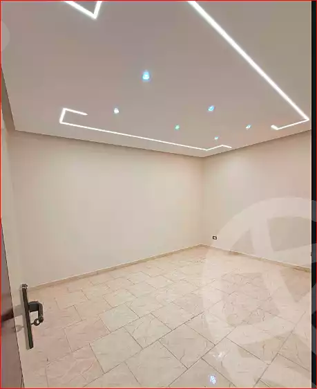 https://aqarmap.com.eg/en/listing/7223903-for-sale-alexandria-lsywf-el-falki