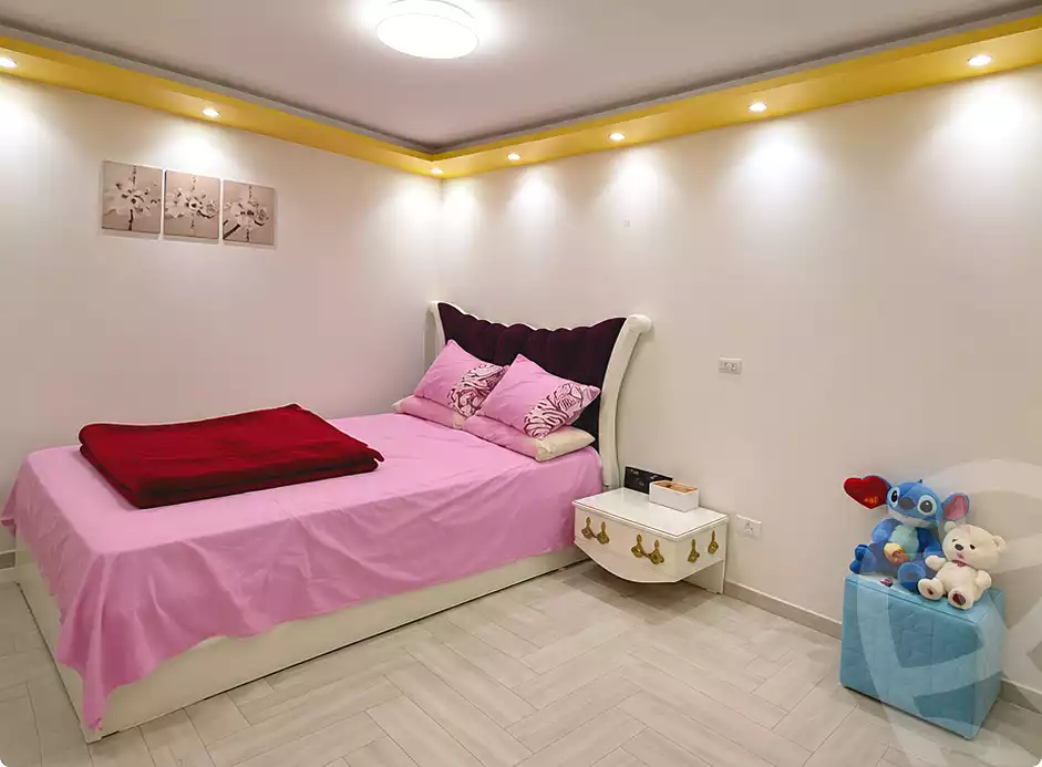 https://aqarmap.com.eg/ar/listing/7223914-for-sale-cairo-helwan-hadayek-helwan-nile-corniche-st