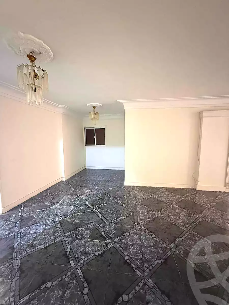 https://aqarmap.com.eg/en/listing/7224248-for-sale-alexandria-sydy-bshr-sydy-bshr-bhry-abd-el-salam-aref-st
