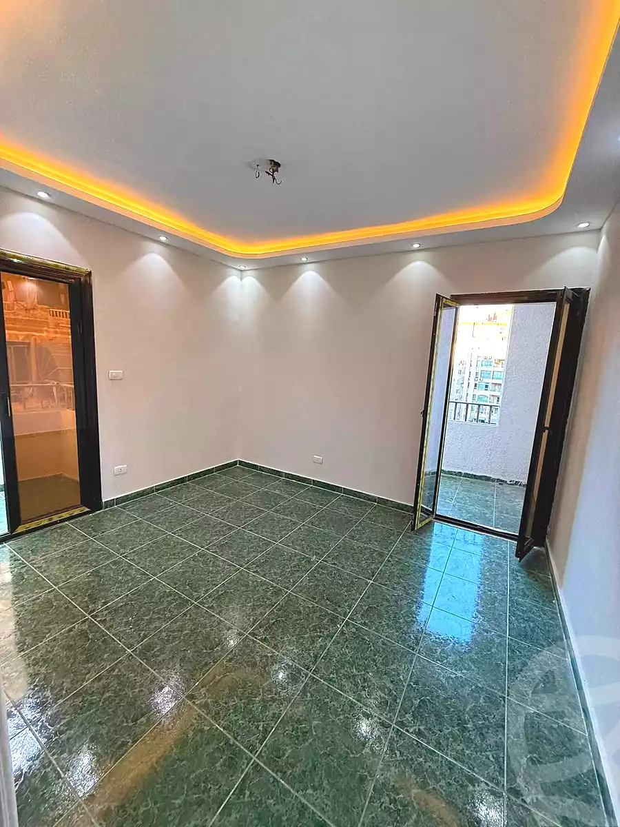 https://aqarmap.com.eg/ar/listing/7224269-for-sale-alexandria-el-asafra-shr-45