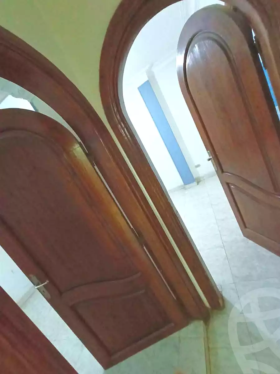 https://aqarmap.com.eg/ar/listing/7224402-for-sale-cairo-helwan-helwan-el-sharkeya-thabit-basha-st
