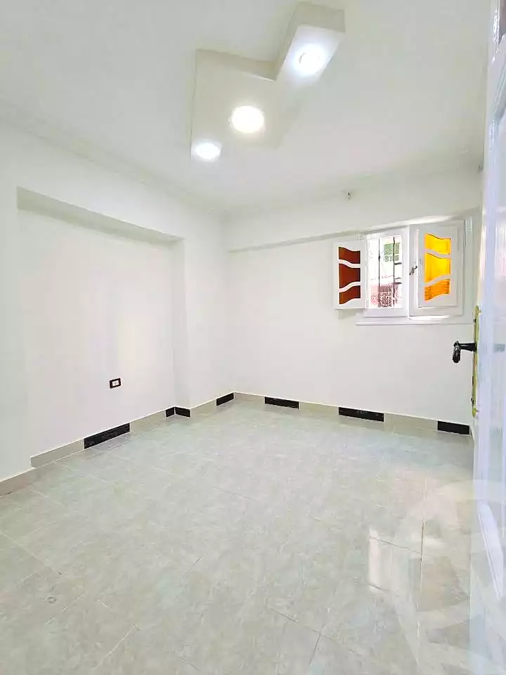 https://aqarmap.com.eg/ar/listing/7225070-for-sale-alexandria-al-agamy-shataa-el-nakheel