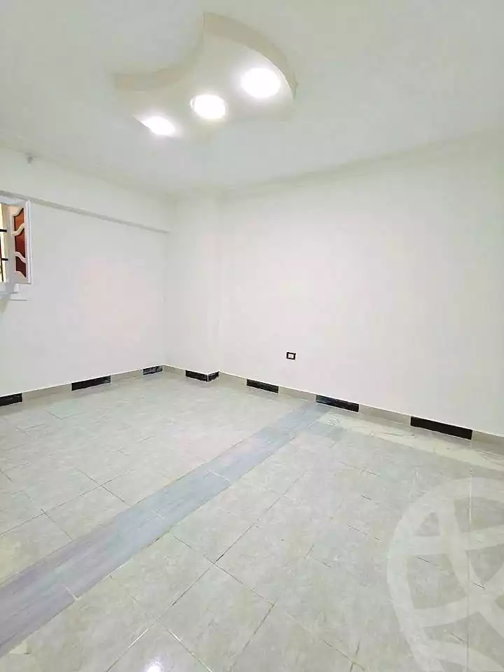 https://aqarmap.com.eg/ar/listing/7225070-for-sale-alexandria-al-agamy-shataa-el-nakheel