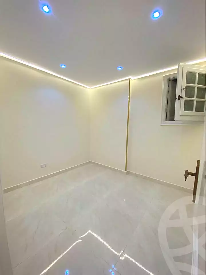 https://aqarmap.com.eg/ar/listing/7225096-for-sale-alexandria-sydy-bshr-sydy-bshr-bhry-shr-mhmwd-l-yswy
