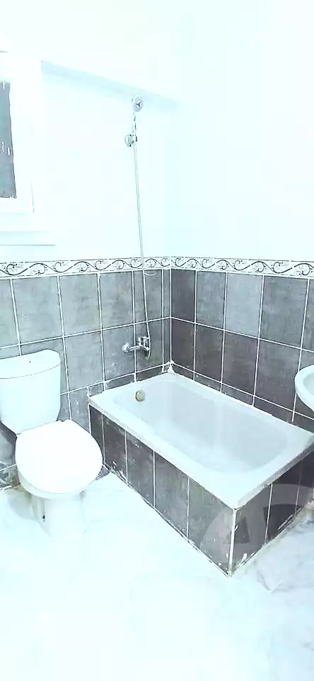 https://aqarmap.com.eg/ar/listing/7225381-for-sale-alexandria-al-agamy-shataa-el-nakheel