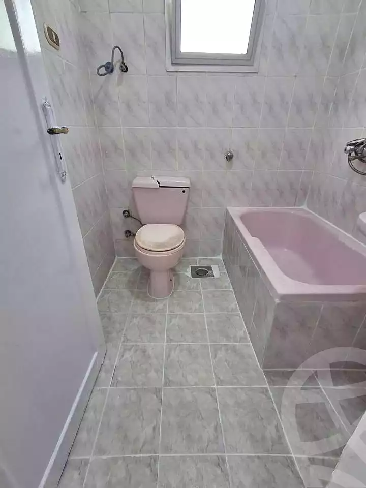 https://aqarmap.com.eg/ar/listing/7225412-for-sale-alexandria-al-agamy-shataa-el-nakheel