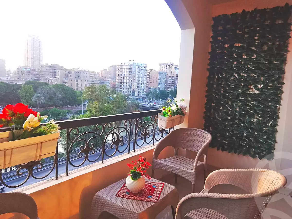 https://aqarmap.com.eg/ar/listing/7225435-for-rent-cairo-manial-kwrnysh-lmnyl