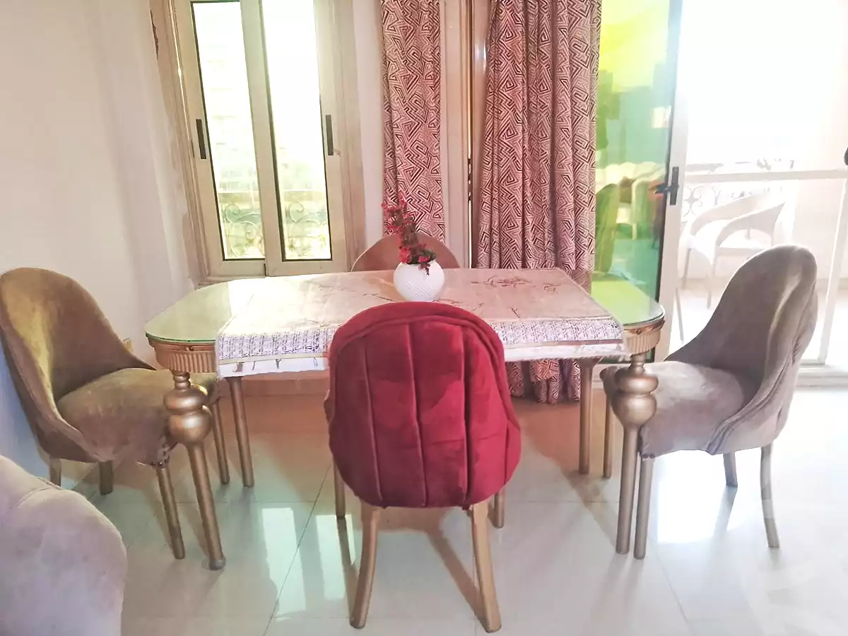 https://aqarmap.com.eg/ar/listing/7225435-for-rent-cairo-manial-kwrnysh-lmnyl