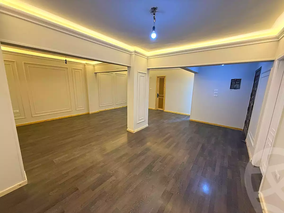 https://aqarmap.com.eg/en/listing/7225518-for-sale-cairo-helwan-azam-mosque-st