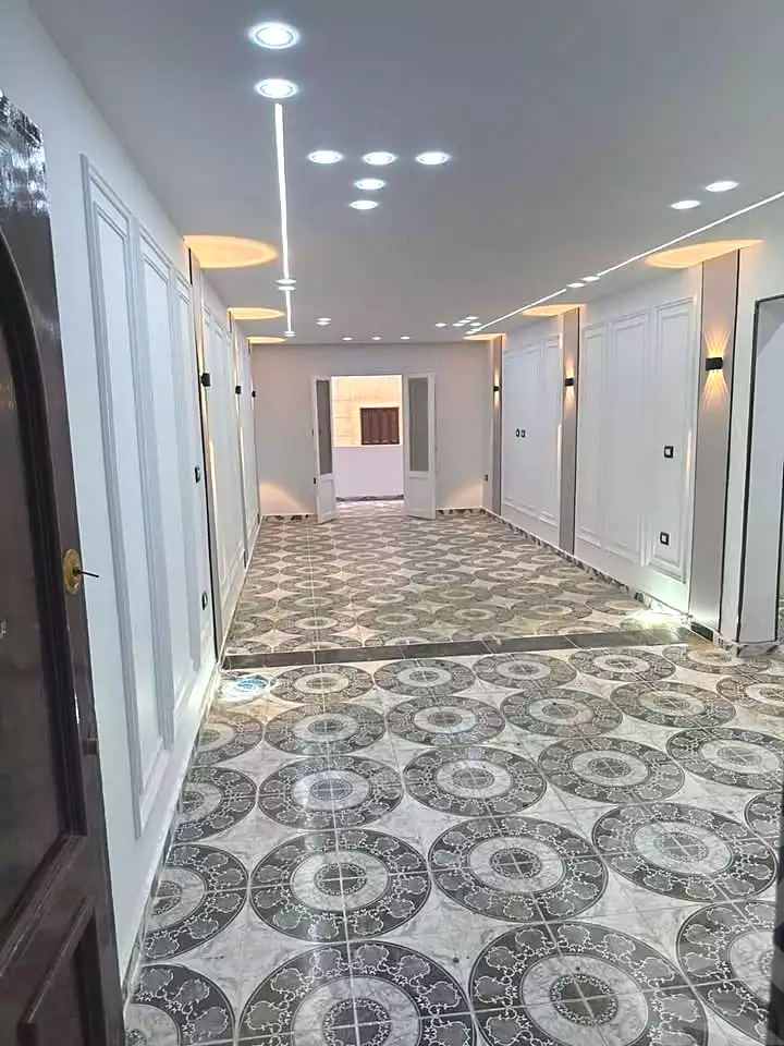 https://aqarmap.com.eg/ar/listing/7225689-for-sale-alexandria-al-agamy-el-hanouvel-radwan-st