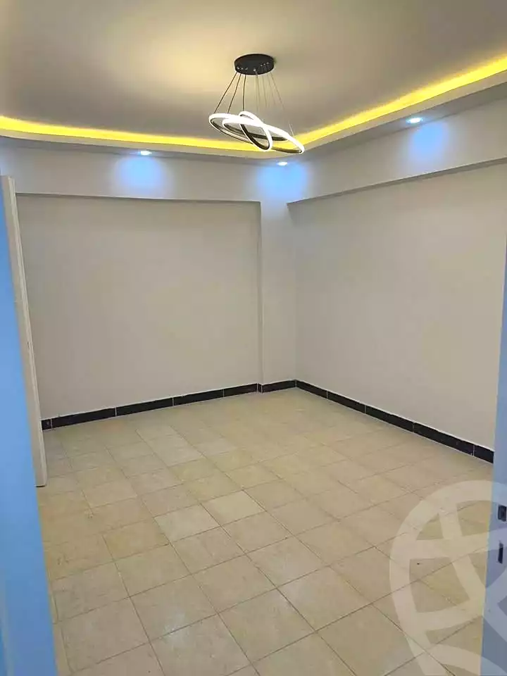 https://aqarmap.com.eg/ar/listing/7225689-for-sale-alexandria-al-agamy-el-hanouvel-radwan-st