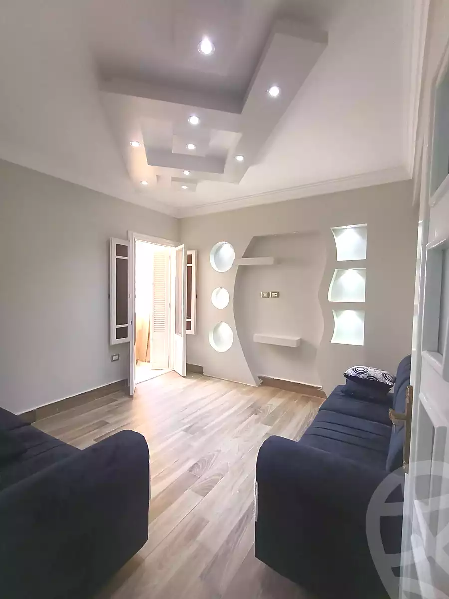https://aqarmap.com.eg/en/listing/7225886-for-rent-alexandria-al-agamy-el-hanouvel-kasr-al-quiri-st-1