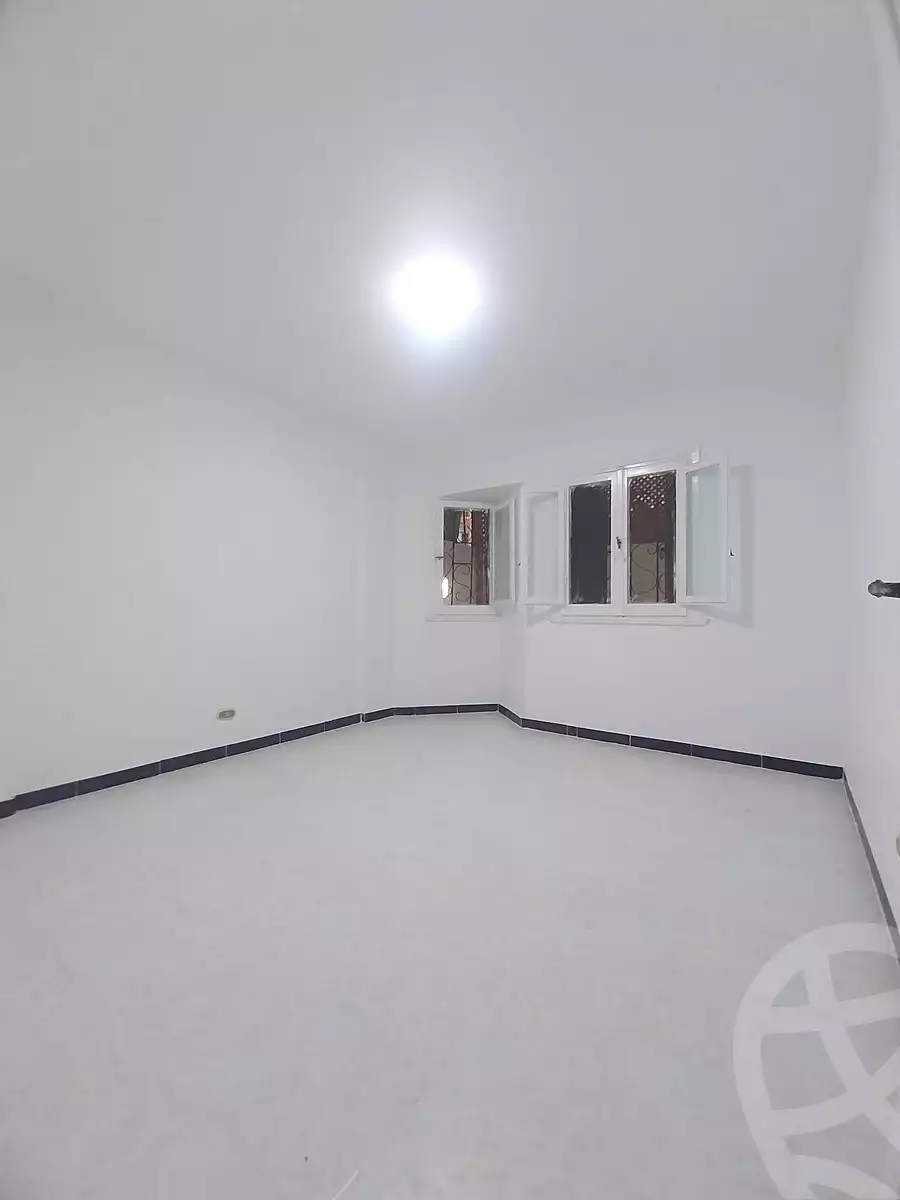 https://aqarmap.com.eg/ar/listing/7226121-for-sale-alexandria-al-agamy-shataa-el-nakheel