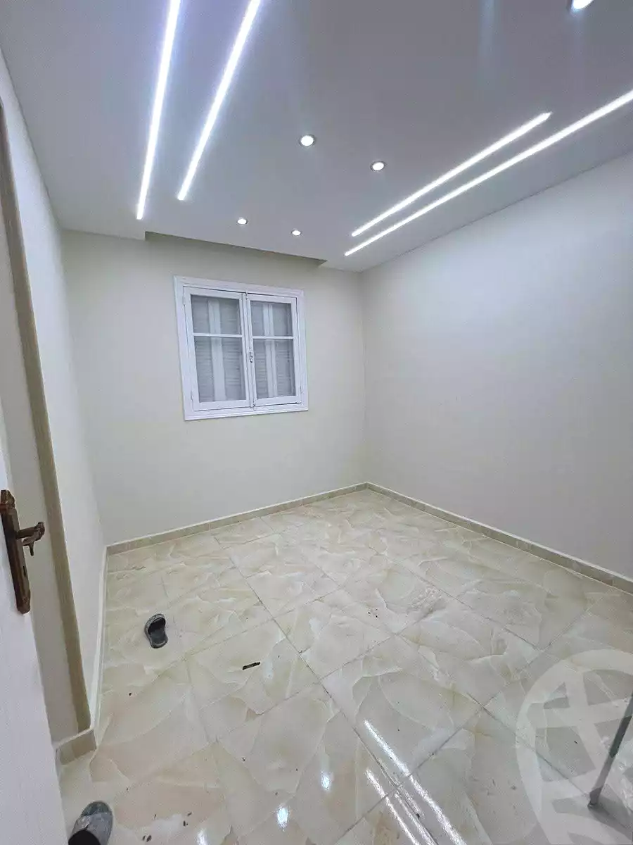 https://aqarmap.com.eg/ar/listing/7226240-for-sale-alexandria-lsywf-el-seyouf-bahri