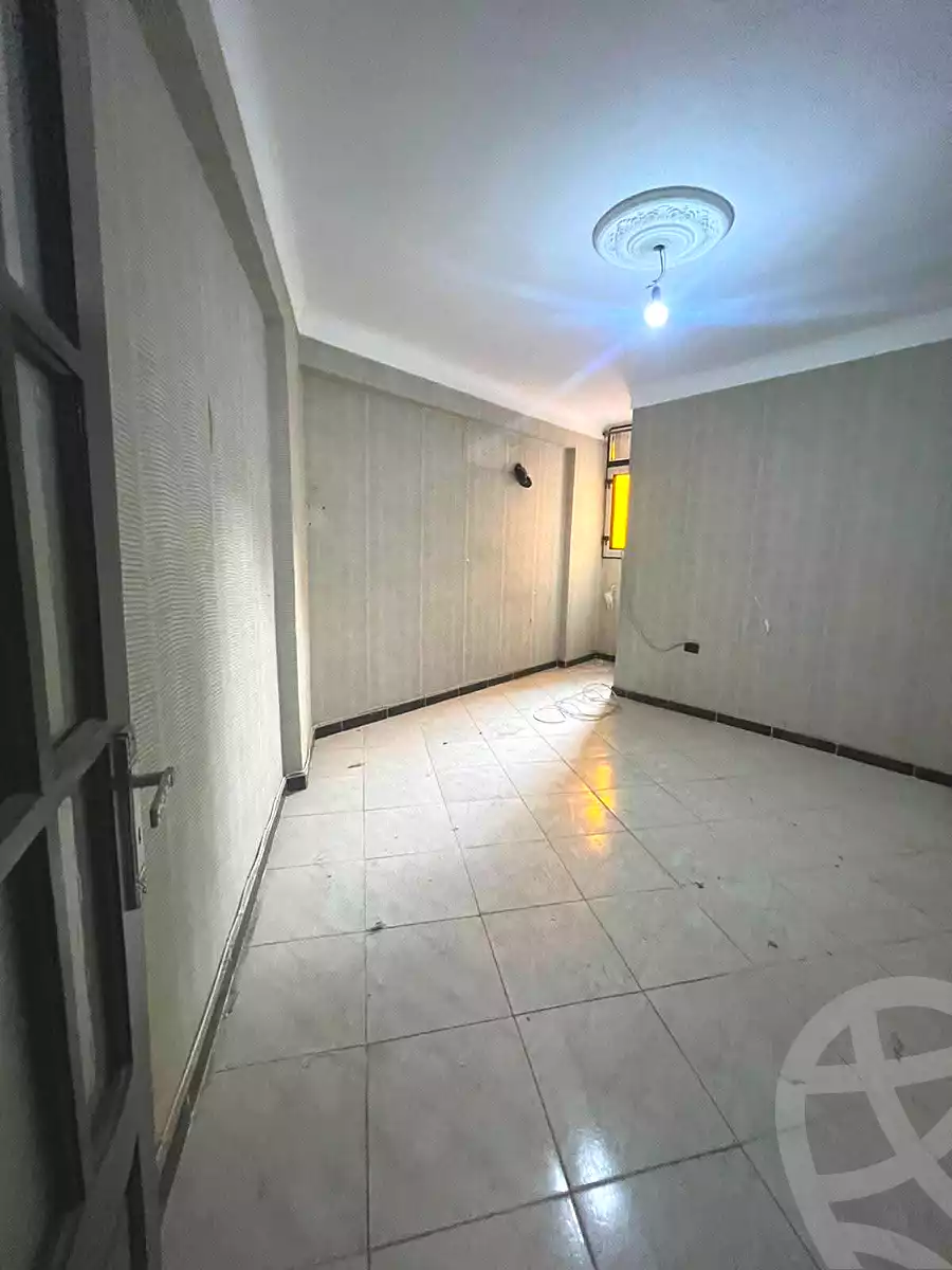 https://aqarmap.com.eg/en/listing/7226255-for-sale-alexandria-sydy-bshr-sydy-bshr-bhry-shr-khld-bn-lwlyd
