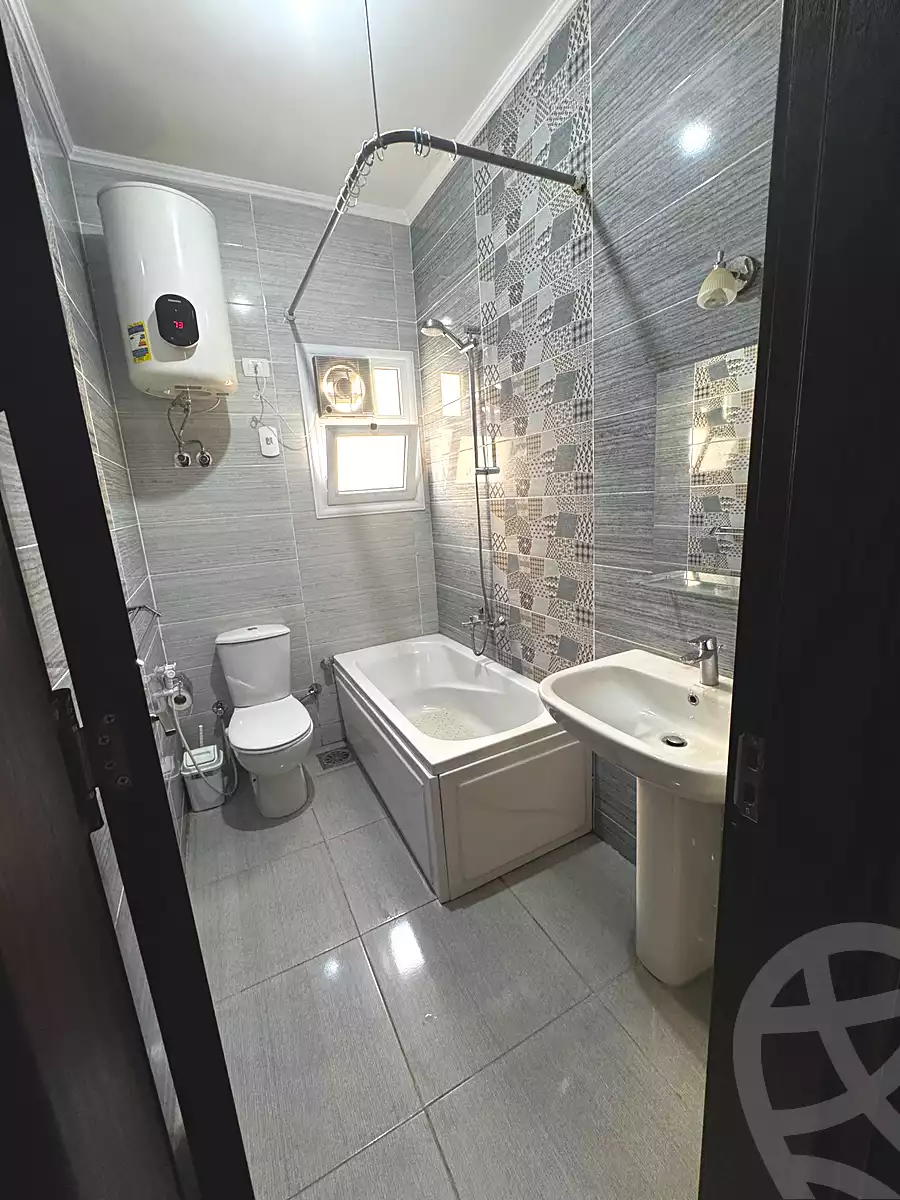 https://aqarmap.com.eg/ar/listing/7226523-for-sale-cairo-new-cairo-el-lotus-lotus-north-lmntq-lkhms-llwts-lshmly