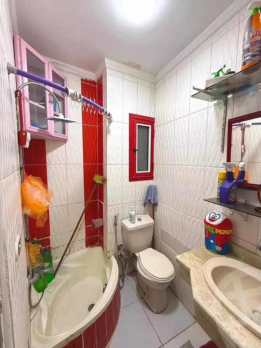 https://aqarmap.com.eg/ar/listing/7226663-for-sale-alexandria-sydy-bshr