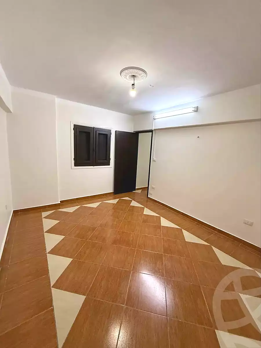 https://aqarmap.com.eg/ar/listing/7226720-for-sale-alexandria-el-asafra-l-sfr-bhry