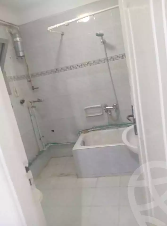 https://aqarmap.com.eg/ar/listing/7227039-for-rent-cairo-hadayek-el-koba-hamamat-el-koba
