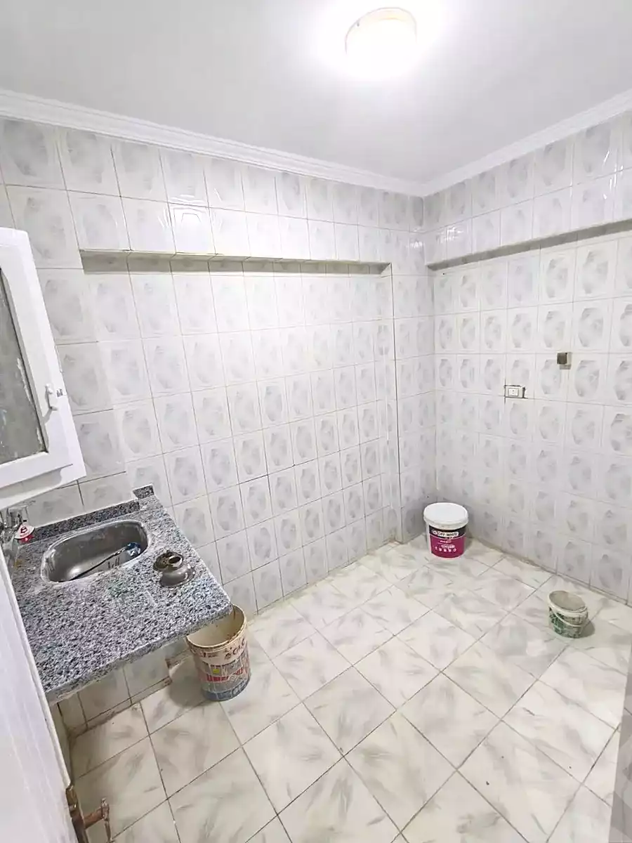 https://aqarmap.com.eg/en/listing/7227326-for-sale-alexandria-al-agamy-el-hanouvel-gabir-hafez-st