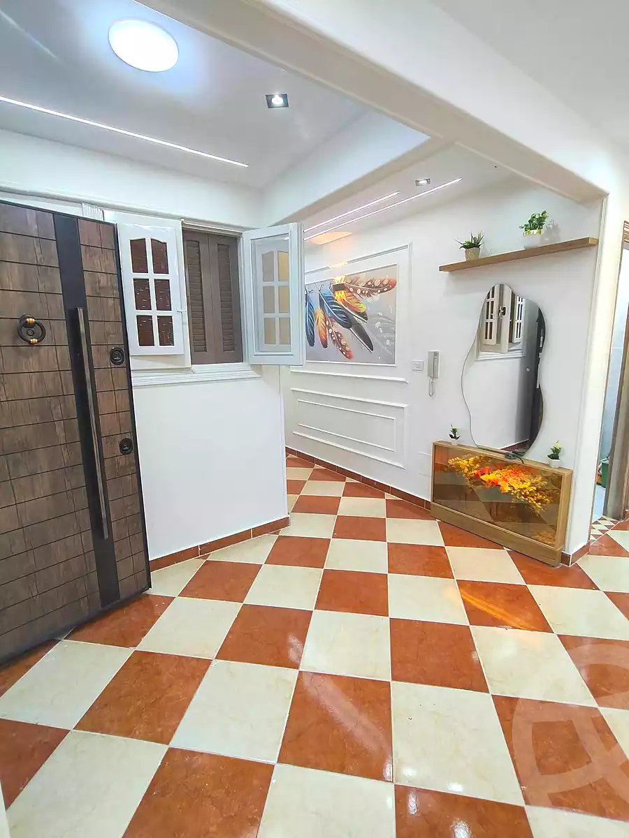 https://aqarmap.com.eg/ar/listing/7227374-for-sale-alexandria-sydy-bshr-sydy-bshr-bhry-shr-mhmwd-l-yswy