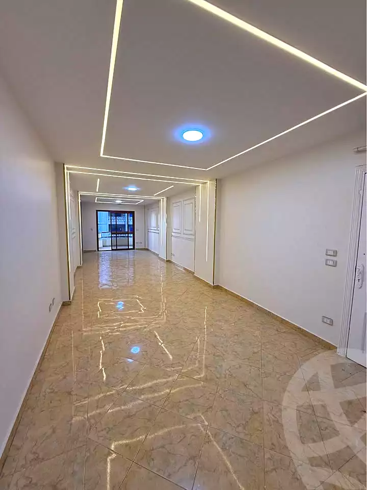 https://aqarmap.com.eg/ar/listing/7227388-for-sale-alexandria-sydy-bshr-sydy-bshr-bhry-shr-mhmwd-l-yswy