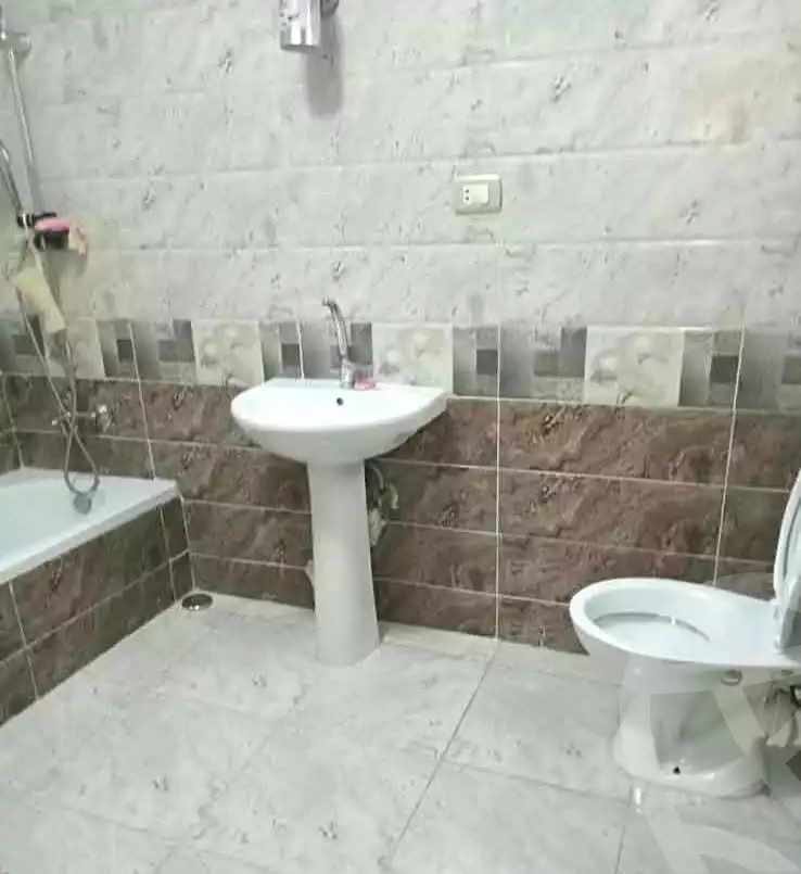 https://aqarmap.com.eg/ar/listing/7227417-for-sale-alexandria-el-mandara-shr-mlk-hfny