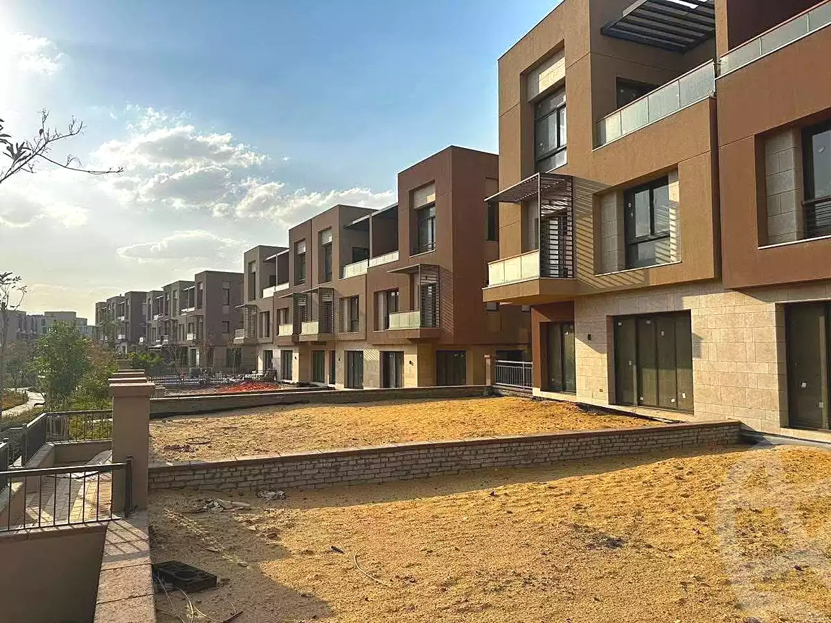 https://aqarmap.com.eg/en/listing/7227448-for-sale-cairo-new-cairo-compounds-district-5-d-park-district-5-compound-marakez